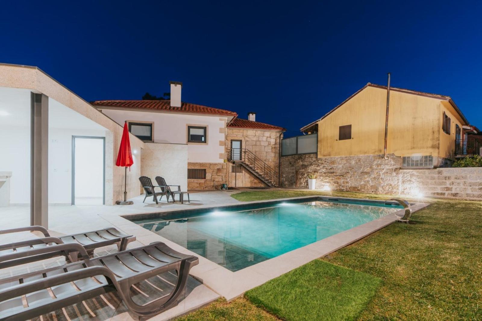 Casa Do Pinheiro - Alojamento Local Póvoa de Lanhoso Dış mekan fotoğraf